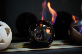 Шары черные с одинаковыми отверстиями - 2 шт. (ZeFire)