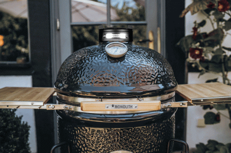 MONOLITH Керамический гриль GRILL CLASSIC BBQ GURU PRO - черный (полный комплект)